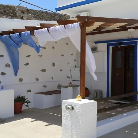 Vibes * Ano Syros